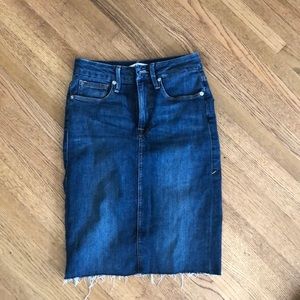 Jean skirt. Good American. Size 0